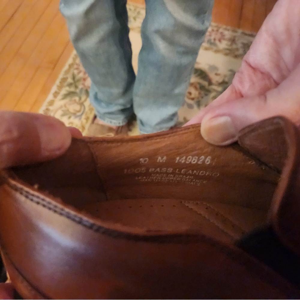 Bass Men's Tan Leather Slip-On Loafers - Picture 6 of 6